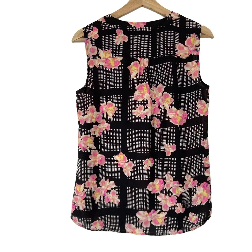 BANANA REPUBLIC BLACK/PINK FLORAL V-NECK SLEEVELESS TOP/BLOUSE, SMALL - Picture 2 of 8